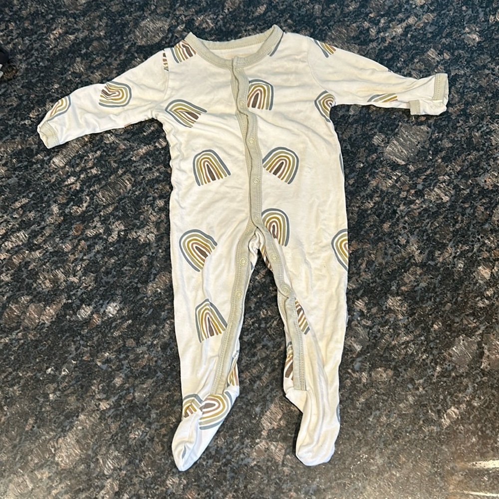 Kyte baby 0-3 snap footie
